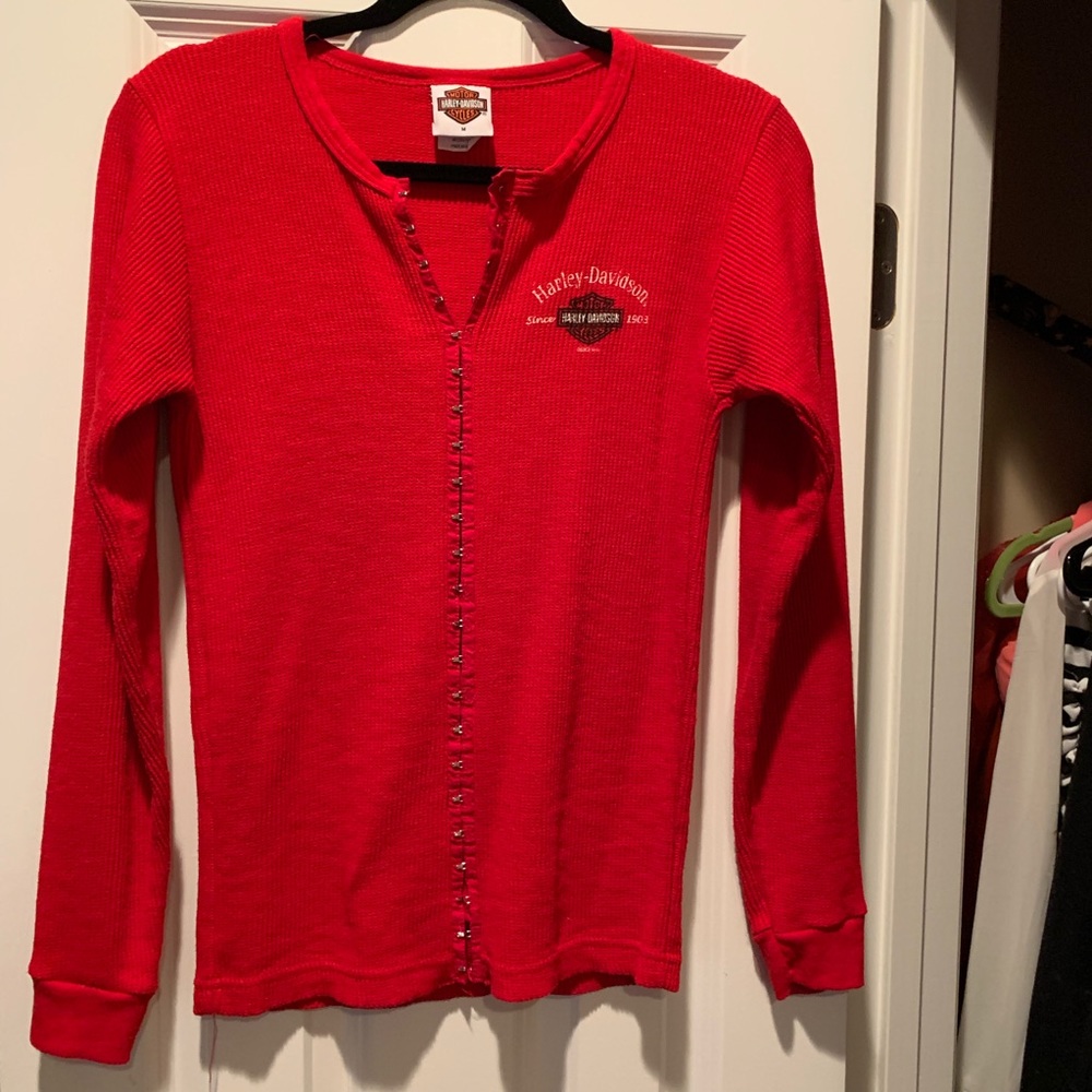 Gently worn Harley Davidson long sleeve top
Size M